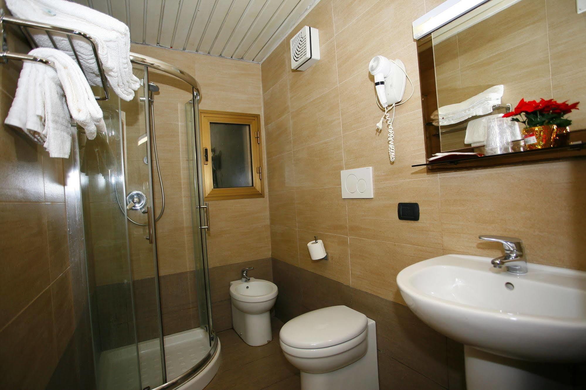 Hotel Adler Milano Dış mekan fotoğraf