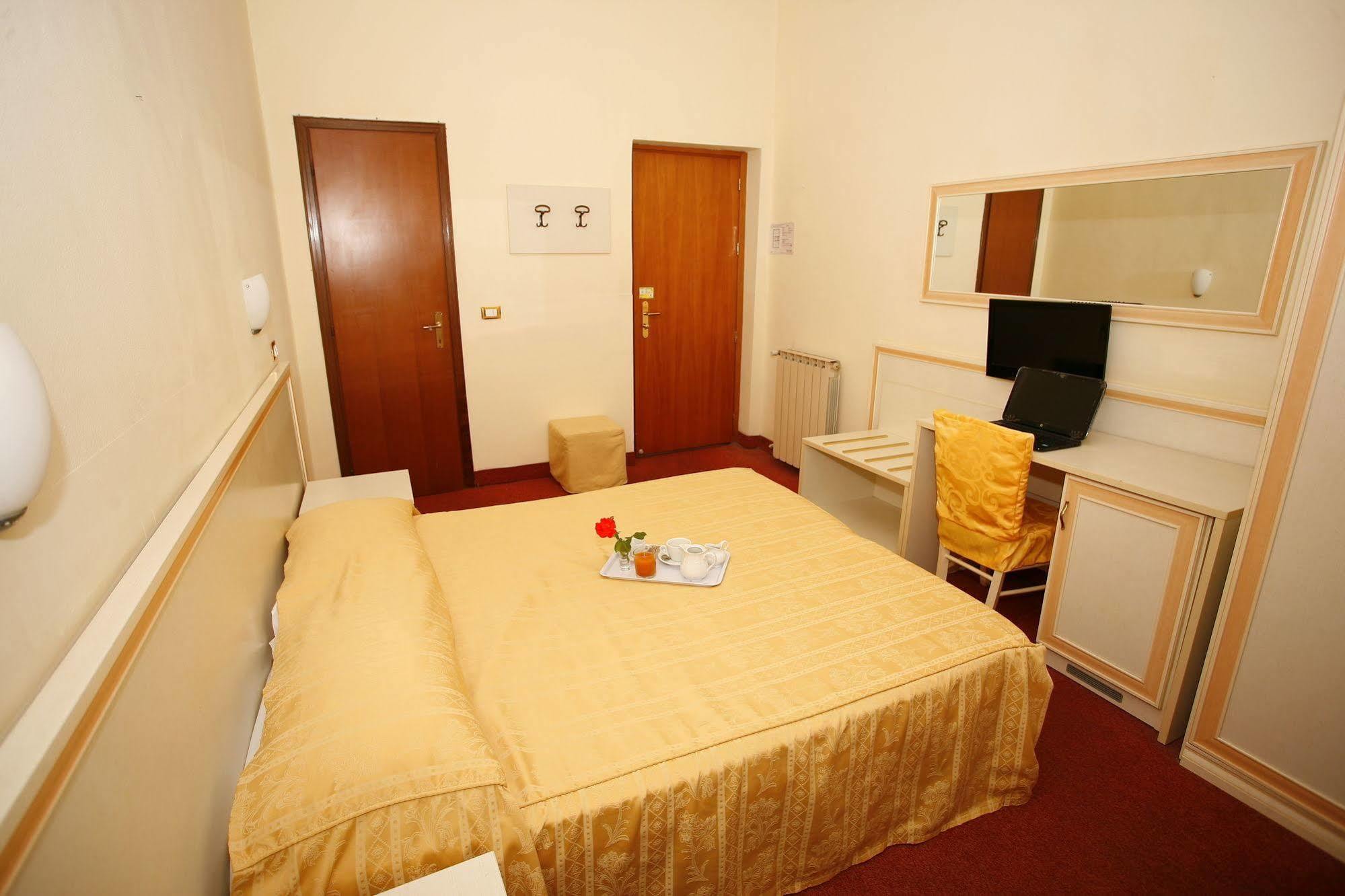 Hotel Adler Milano Dış mekan fotoğraf