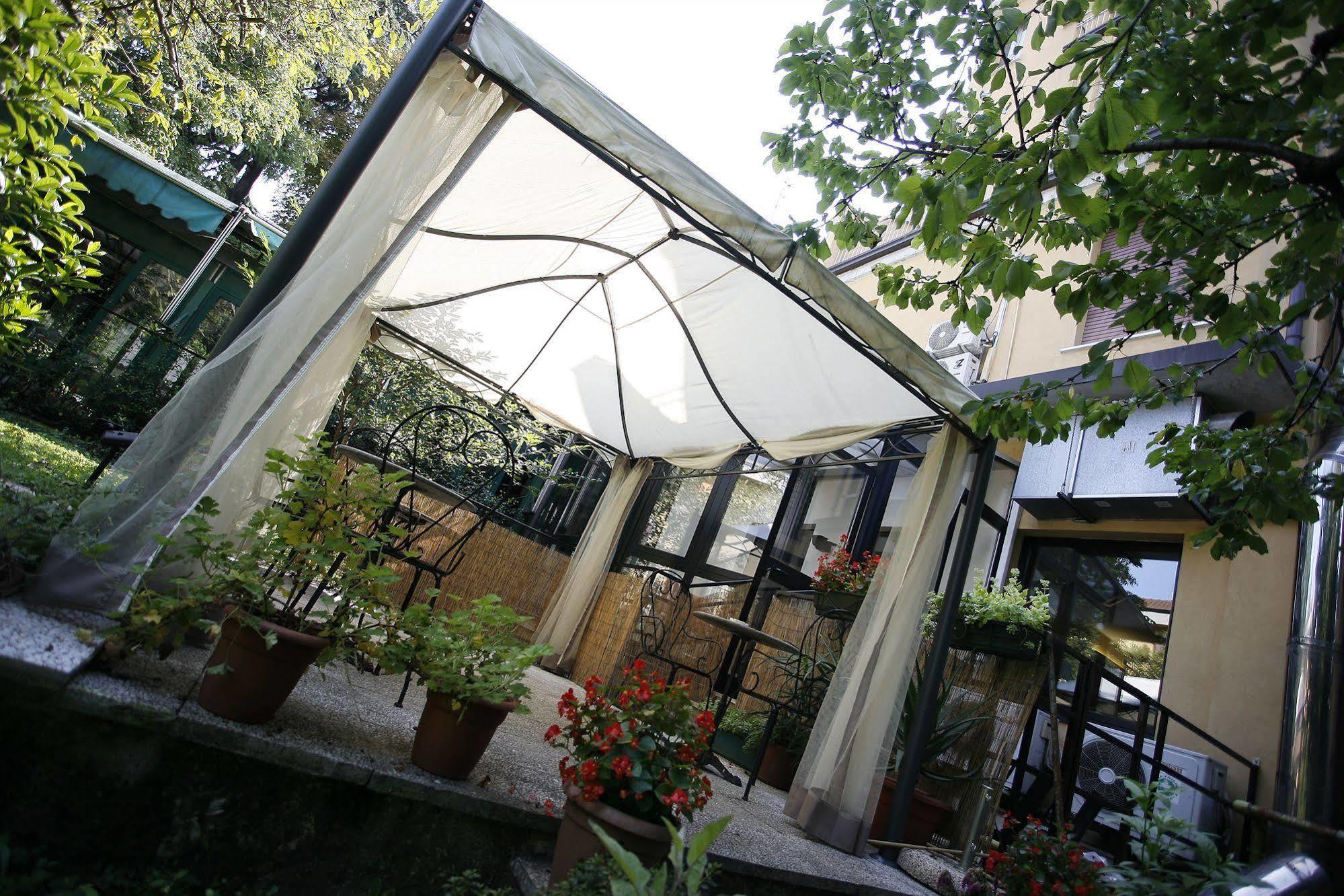 Hotel Adler Milano Dış mekan fotoğraf
